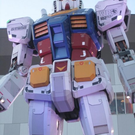 Cafetería Gundam en Odaiba Cafetería Gundam en Odaiba