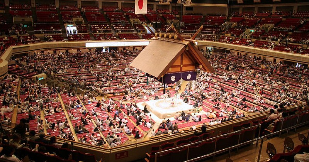 Regresan japoneses al estadio de béisbol – Koko Mexico